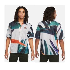 NIKE MEN RESORT HAWAIIAN BUTTON FRONT SHORT SLEEVE SHIRT SIZE SMALL